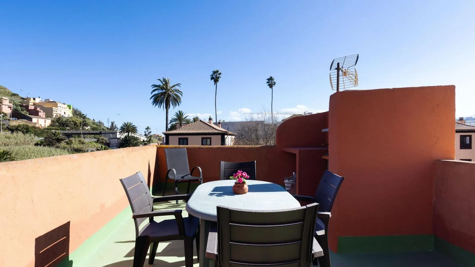 Villa Live Laguna Center 5 Habitaciones Y Terraza La Laguna  Spain